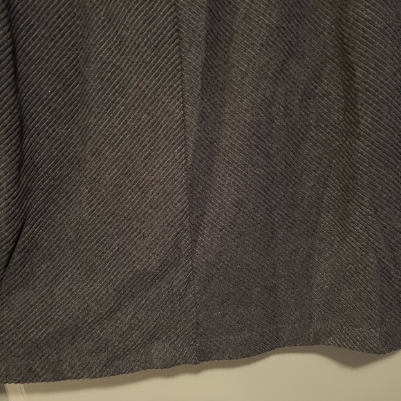 Gray pullover top - Picture 6 of 9